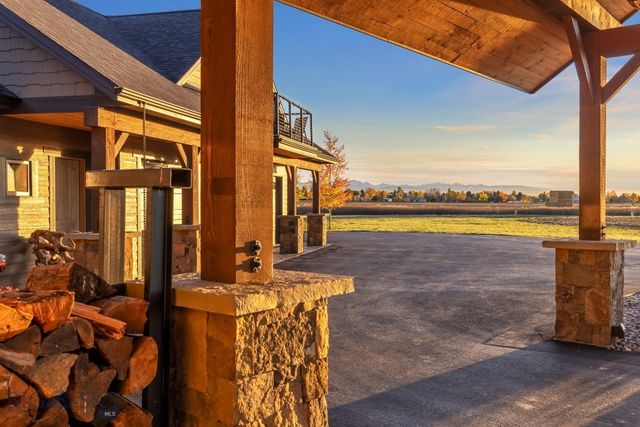 987 Spain Bridge Ranch Road, Belgrade, MT 59714