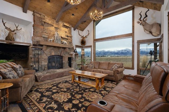 987 Spain Bridge Ranch Road, Belgrade, MT 59714