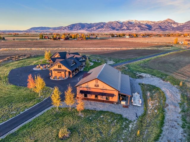 987 Spain Bridge Ranch Road, Belgrade, MT 59714