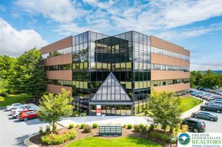 1611 Pond Road 105, South Whitehall Twp, PA 18104