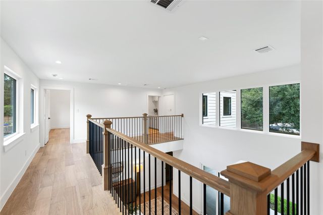 814 Azalea Street, Houston, TX 77018