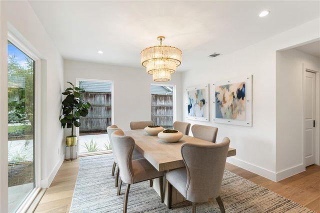 814 Azalea Street, Houston, TX 77018