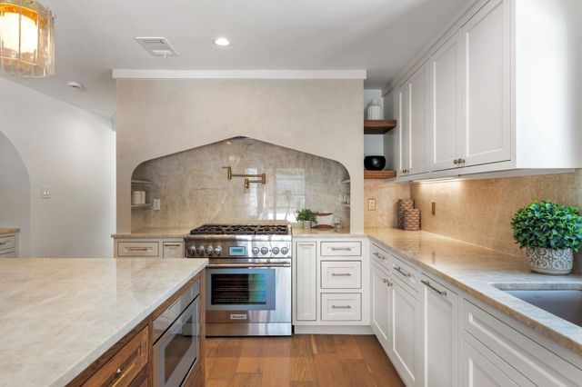 814 Azalea Street, Houston, TX 77018