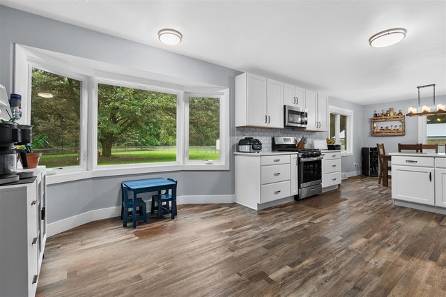 12531 S Sprinkle Road, Vicksburg, MI 49097