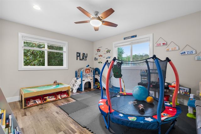 12531 S Sprinkle Road, Vicksburg, MI 49097