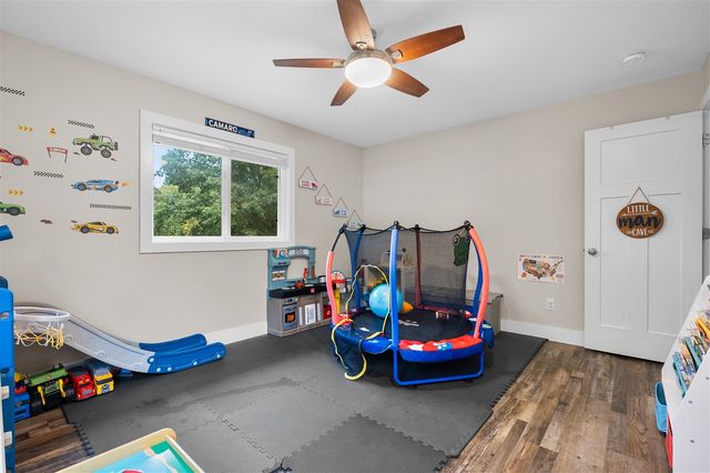 12531 S Sprinkle Road, Vicksburg, MI 49097