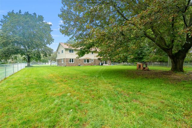 12531 S Sprinkle Road, Vicksburg, MI 49097