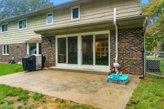 12531 S Sprinkle Road, Vicksburg, MI 49097