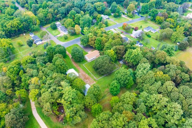 12531 S Sprinkle Road, Vicksburg, MI 49097