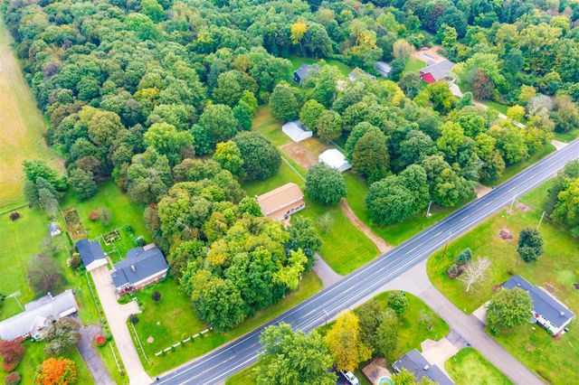 12531 S Sprinkle Road, Vicksburg, MI 49097