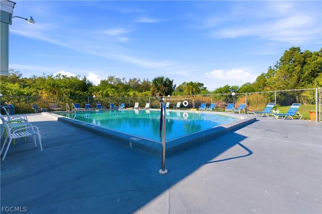 7008 Constitution BLVD 61, Fort Myers, FL 33967