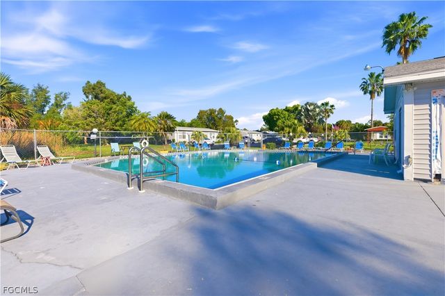 7008 Constitution BLVD 61, Fort Myers, FL 33967