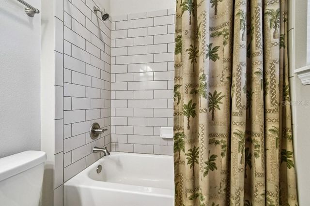 6122 WATERCOLOR DRIVE, Lithia, FL 33547