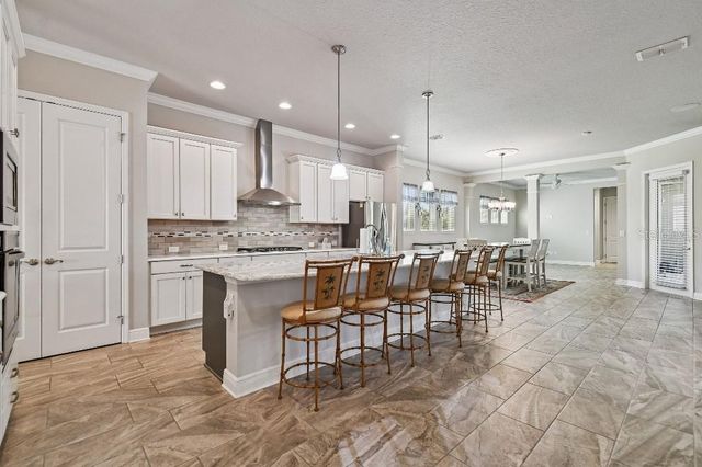6122 WATERCOLOR DRIVE, Lithia, FL 33547