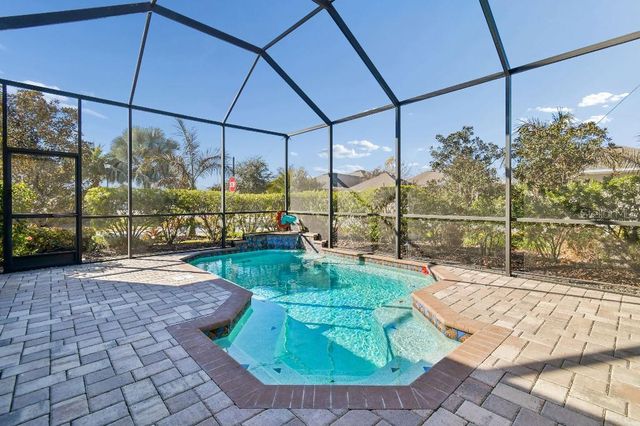 6122 WATERCOLOR DRIVE, Lithia, FL 33547