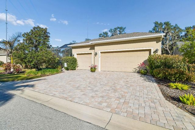 6122 WATERCOLOR DRIVE, Lithia, FL 33547