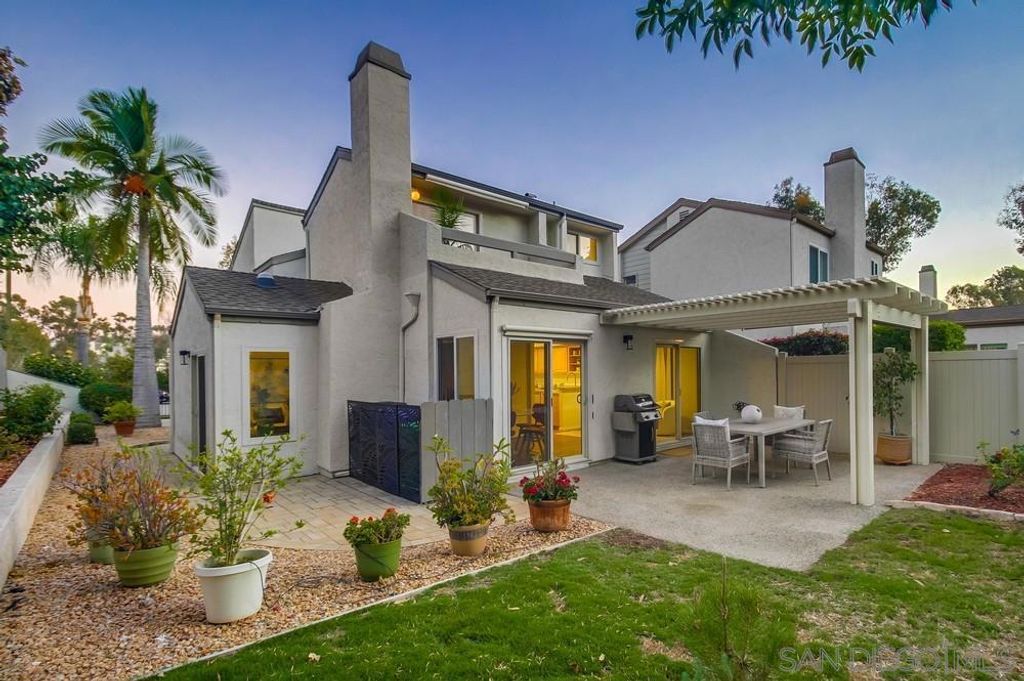 5664 Menorca Drive, San Diego, CA 92124