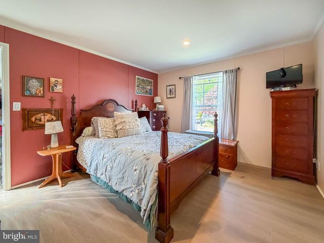 1119 ANDERS DR, Morrisville, PA 19067