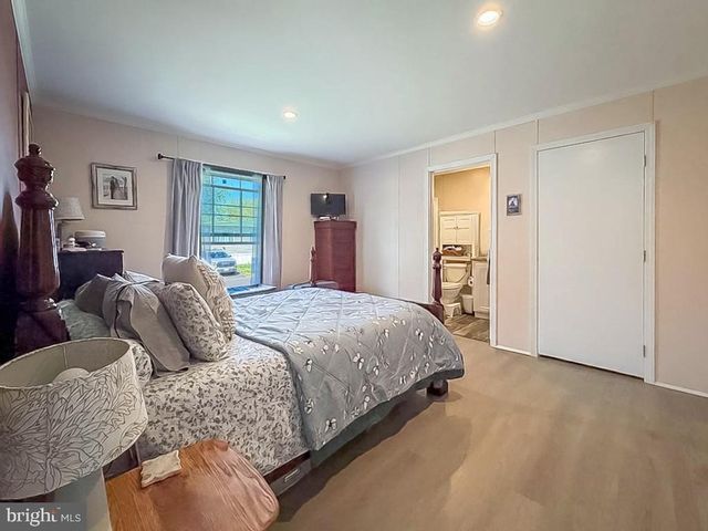 1119 ANDERS DR, Morrisville, PA 19067
