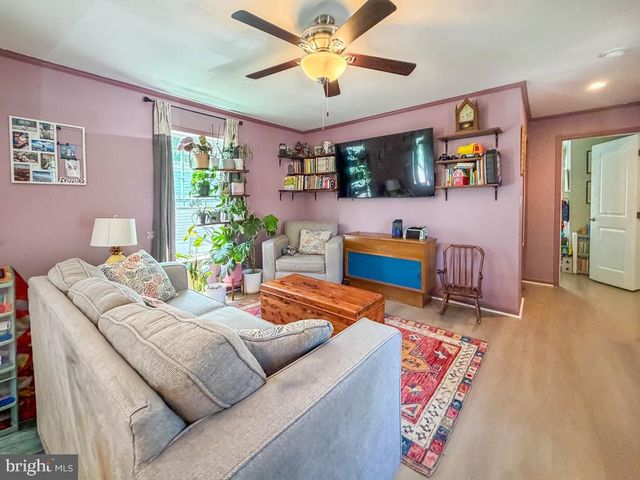 1119 ANDERS DR, Morrisville, PA 19067