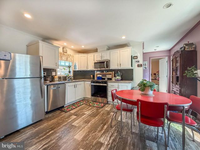 1119 ANDERS DR, Morrisville, PA 19067