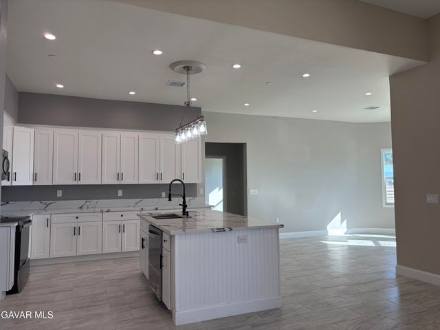 6658 W Avenue A Avenue, Lancaster, CA 93536