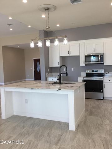 6658 W Avenue A Avenue, Lancaster, CA 93536