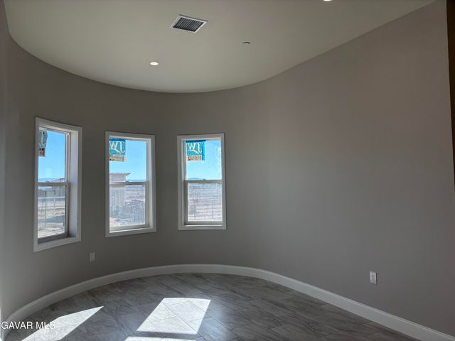 6658 W Avenue A Avenue, Lancaster, CA 93536