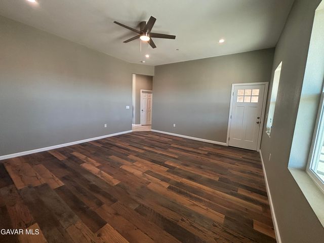 6658 W Avenue A Avenue, Lancaster, CA 93536