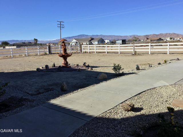 6658 W Avenue A Avenue, Lancaster, CA 93536