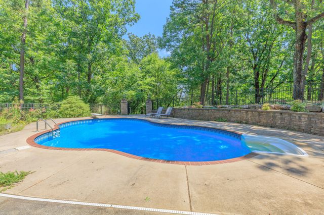 1558 Powder Springs Circle, Flintstone, GA 30725
