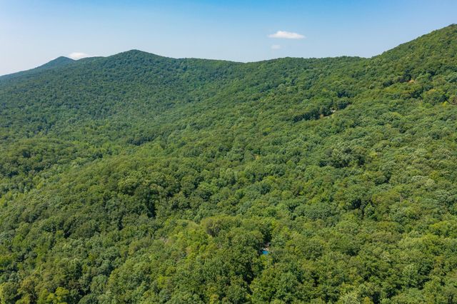 1558 Powder Springs Circle, Flintstone, GA 30725