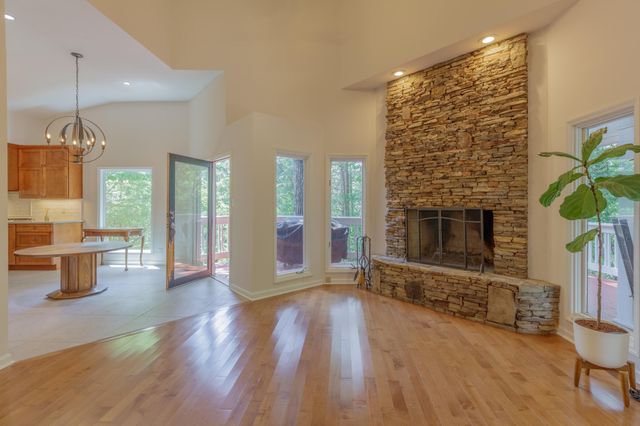 1558 Powder Springs Circle, Flintstone, GA 30725