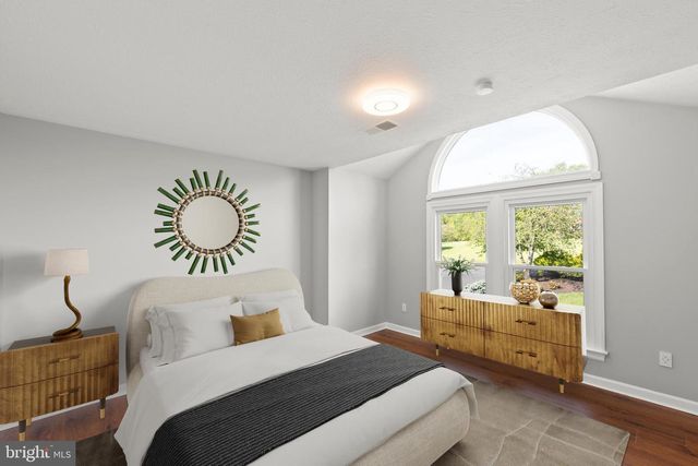 405 SPRING HOLLOW RD, Woodstock, VA 22664