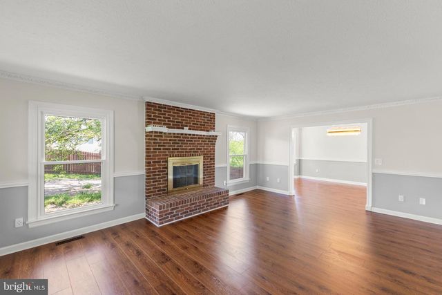 405 SPRING HOLLOW RD, Woodstock, VA 22664