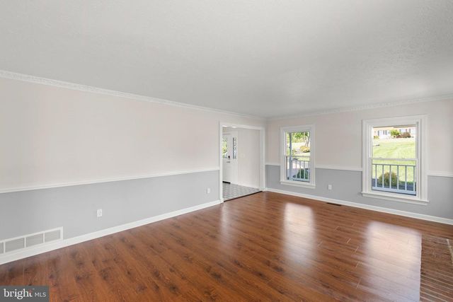 405 SPRING HOLLOW RD, Woodstock, VA 22664