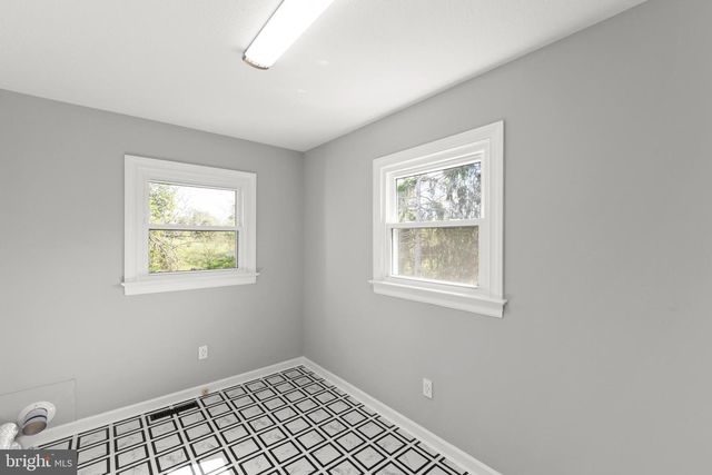 405 SPRING HOLLOW RD, Woodstock, VA 22664