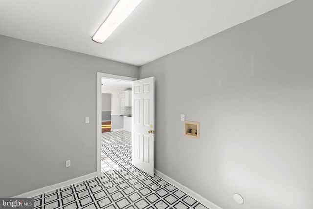 405 SPRING HOLLOW RD, Woodstock, VA 22664