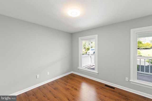 405 SPRING HOLLOW RD, Woodstock, VA 22664