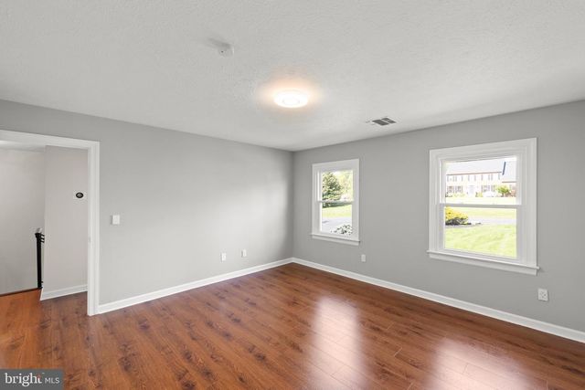 405 SPRING HOLLOW RD, Woodstock, VA 22664