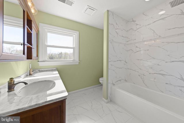 405 SPRING HOLLOW RD, Woodstock, VA 22664