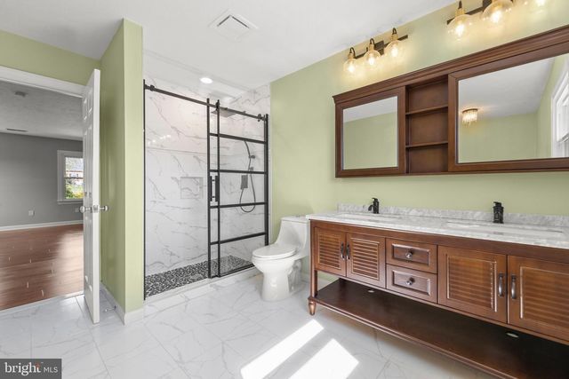 405 SPRING HOLLOW RD, Woodstock, VA 22664