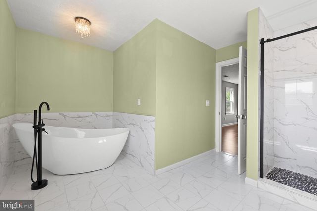 405 SPRING HOLLOW RD, Woodstock, VA 22664