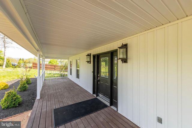 405 SPRING HOLLOW RD, Woodstock, VA 22664