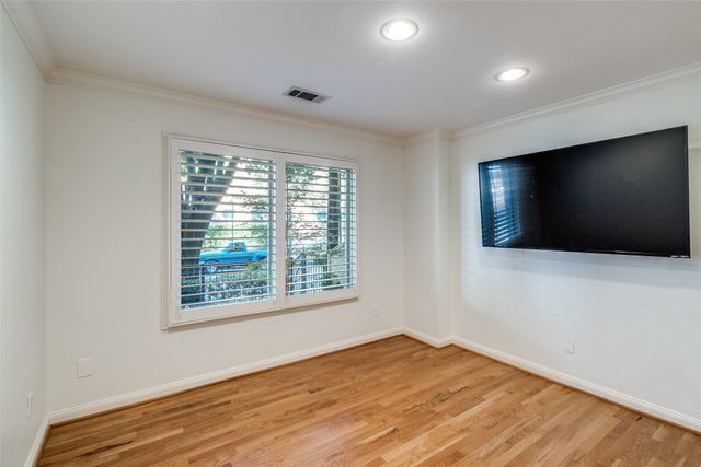 3179 Armstrong Avenue, Dallas, TX 75205