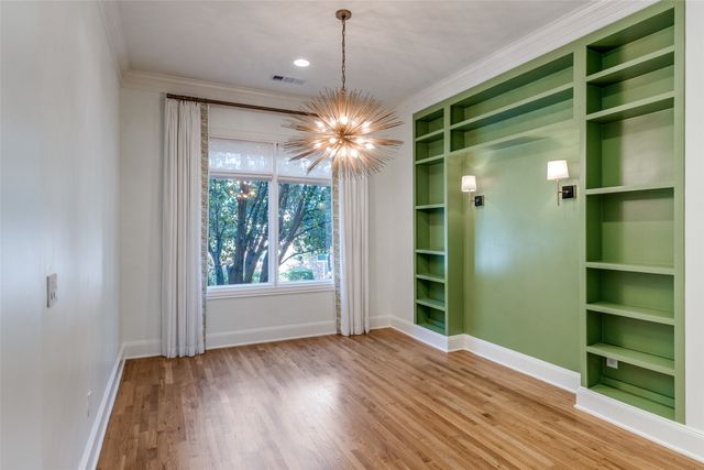 3179 Armstrong Avenue, Dallas, TX 75205