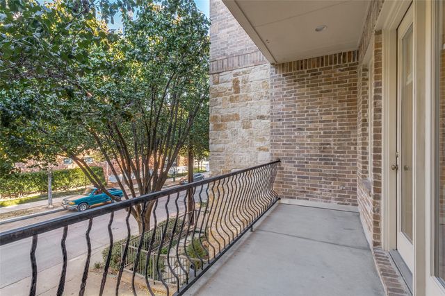 3179 Armstrong Avenue, Dallas, TX 75205