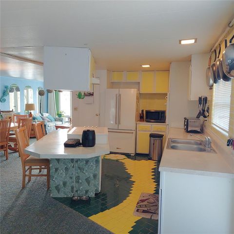 20182 COT ROAD 505, Lutz, FL 33558