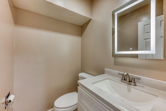 520 Fleetwood Court D, Kingsport, TN 37660