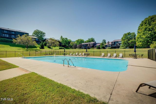 520 Fleetwood Court D, Kingsport, TN 37660